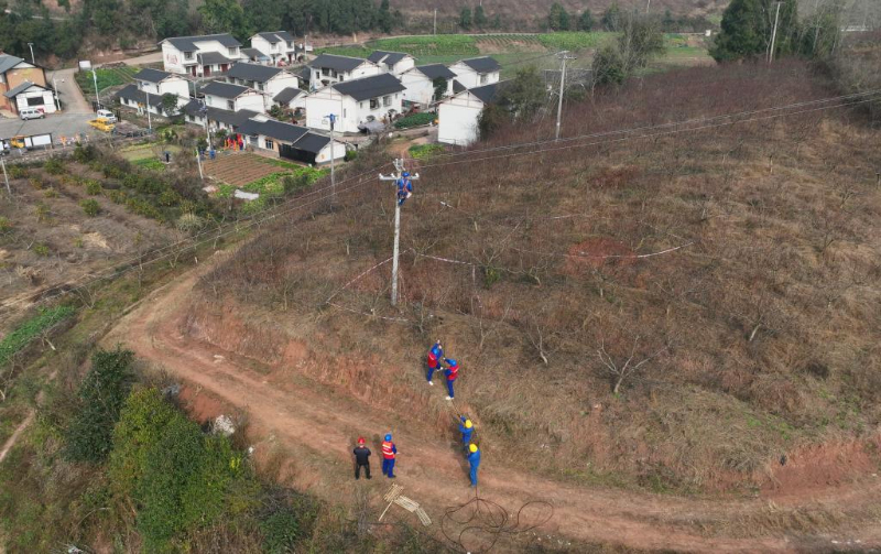 四川:全面加强农村电力保障迎接返