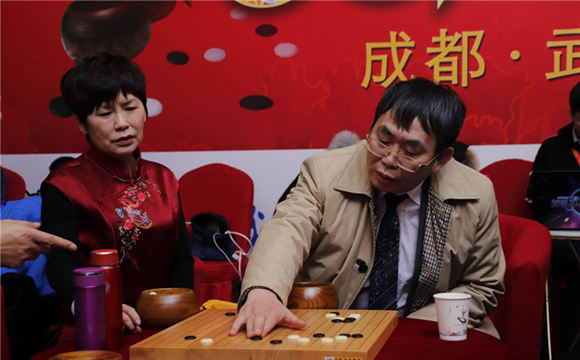 2019CCTV贺岁杯&ldquo;中日韩围棋争霸赛&rdquo;场外花絮之棋友切磋