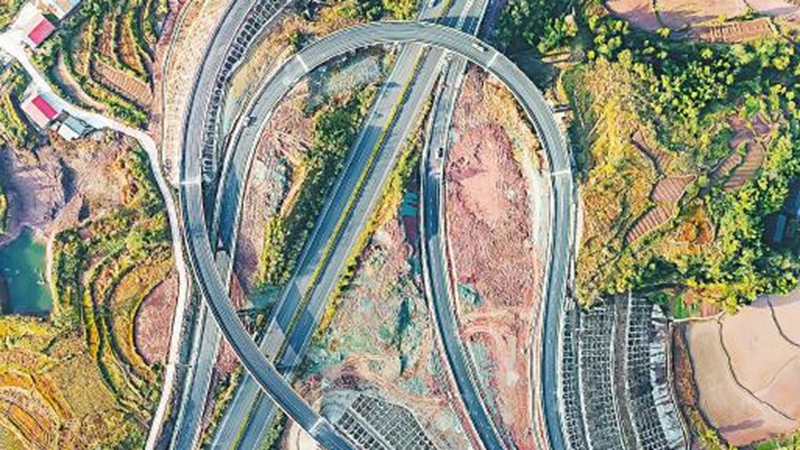 广安过境高速全线通车 进一步完善成渝高速公路网络