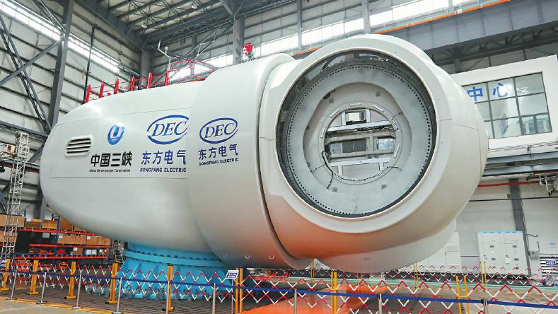 在川央企自主研制 亚洲最大风电机组正式下线